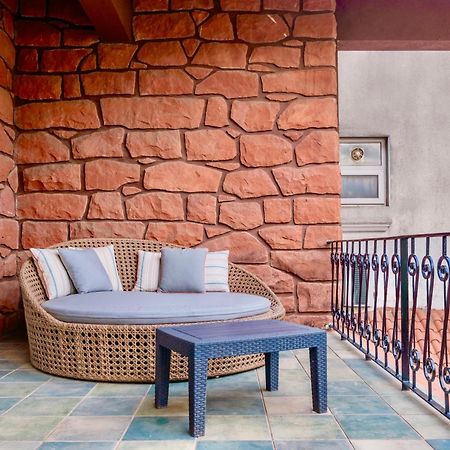 Saffronstays Boulevard Rockhouse - Pool Villa With Amazing Nature Views Lonavala Eksteriør billede